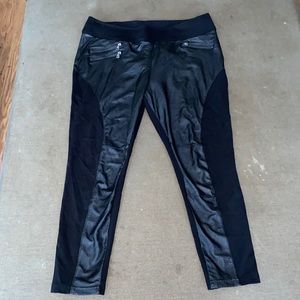 BUNDLE 4  save 50% ~ Faux leather detail leggings